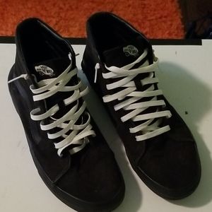 High top Vans All Black size 10.5